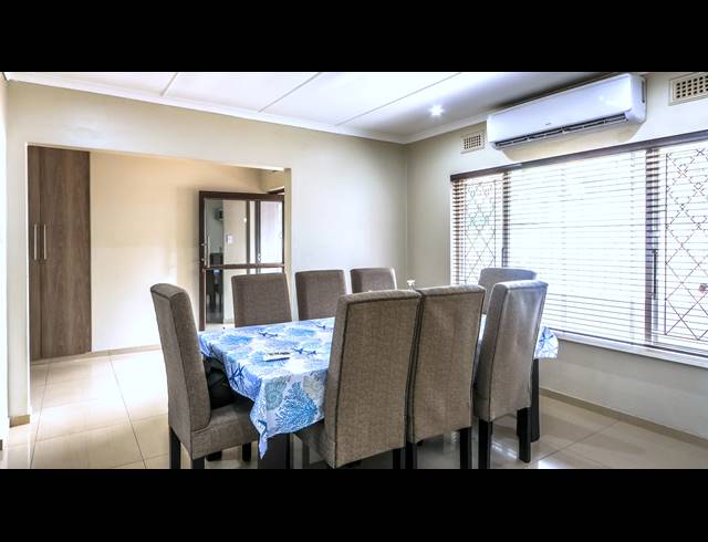 4 BEDROOM FREEHOLD FOR SALE IN HERRWOOD PARK
